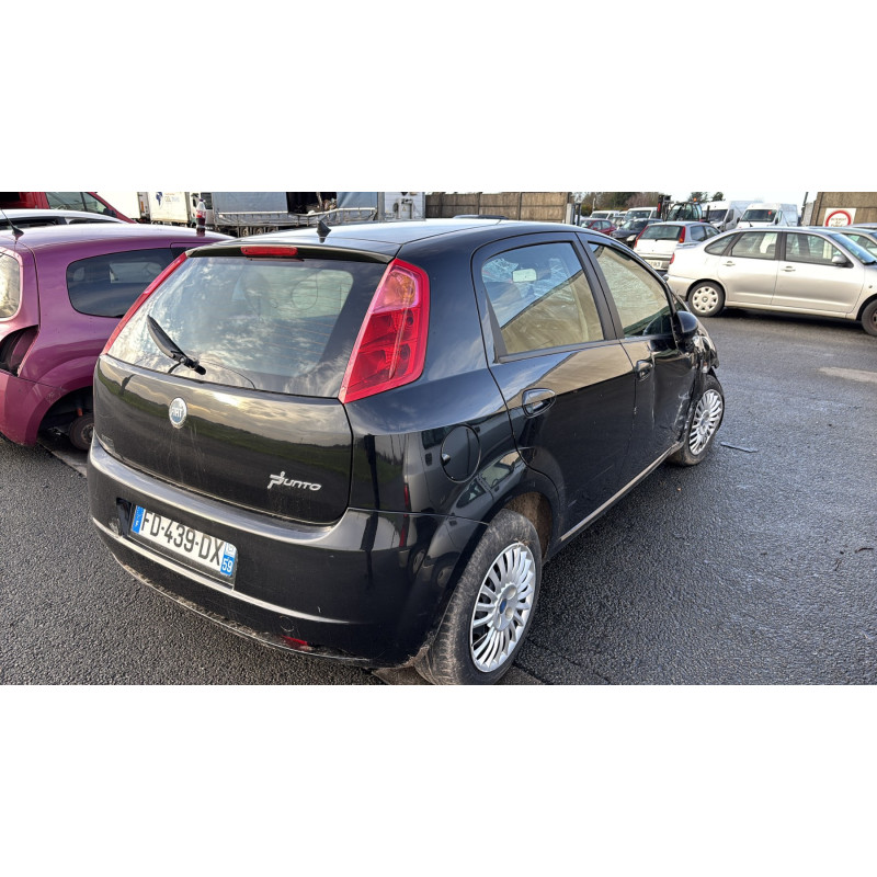 Trappe d'essence FIAT GRANDE PUNTO Photo n°6