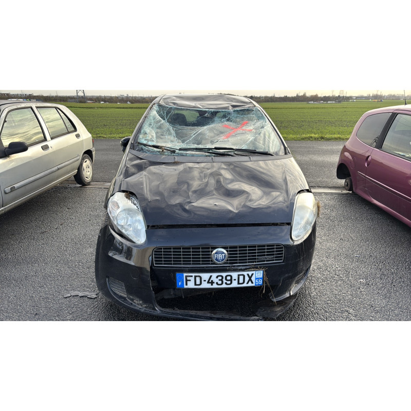Trappe d'essence FIAT GRANDE PUNTO Photo n°11