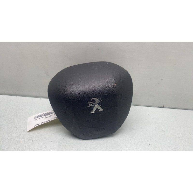 Air bag conducteur PEUGEOT 2008 1 Photo n°1