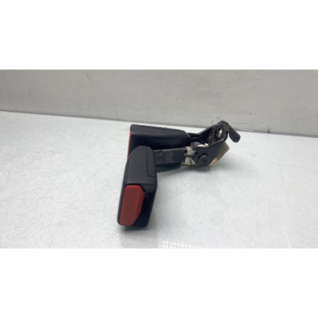Attache ceinture arriere droit PEUGEOT 2008 1