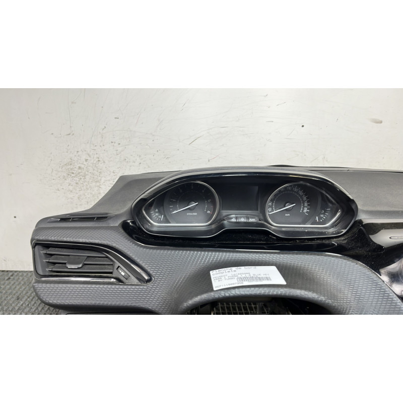 Planche de bord complete PEUGEOT 2008 1 Photo n°4