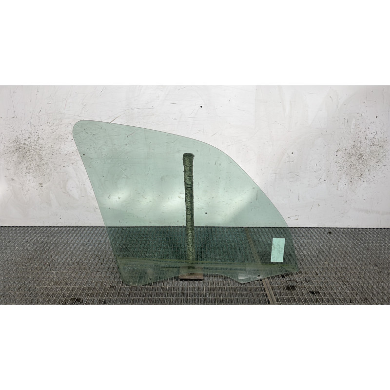 Vitre avant gauche CITROEN XSARA PICASSO Photo n°4