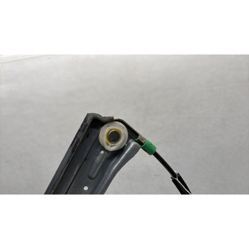 Leve vitre electrique avant gauche PEUGEOT 407 Photo n°4