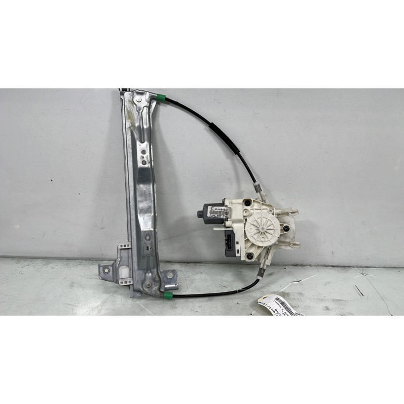 Leve vitre electrique arriere gauche PEUGEOT 407 Photo n°1