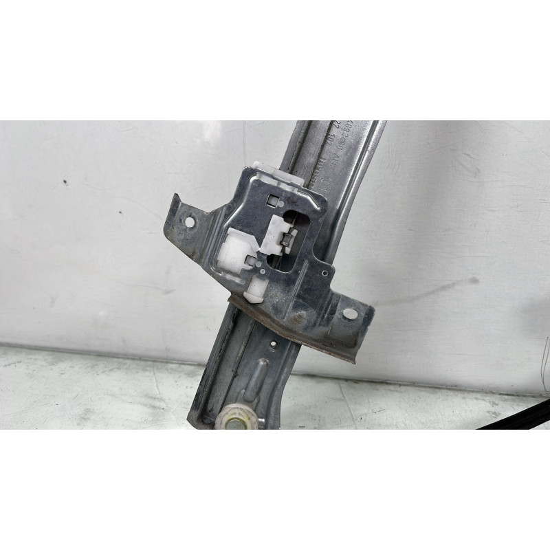 Leve vitre electrique avant droit PEUGEOT 407 Photo n°5
