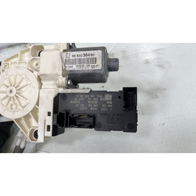 Leve vitre electrique avant gauche PEUGEOT 407 Photo n°3