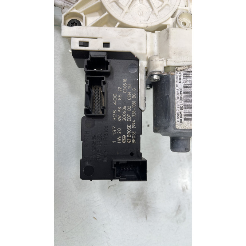 Leve vitre electrique avant gauche PEUGEOT 407 Photo n°4