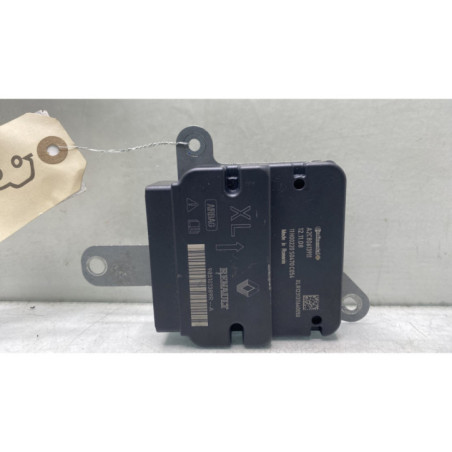 Boitier air bag RENAULT CLIO 4 Photo n°1