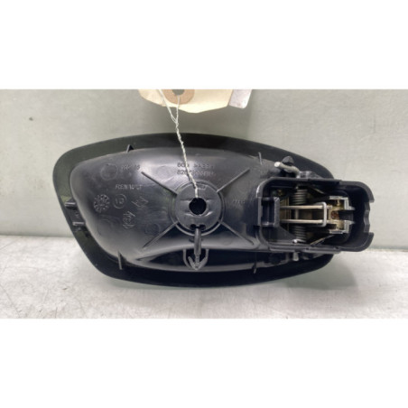 Poignee interieur arriere gauche RENAULT CLIO 4