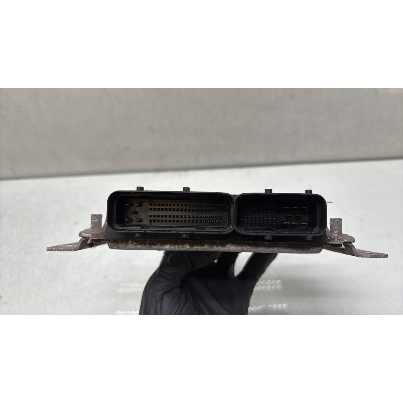 Calculateur moteur CITROEN C1 1 Photo n°3