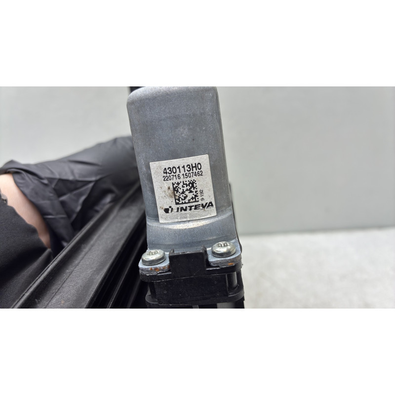 Leve vitre electrique arriere droit PEUGEOT 208 2 Photo n°4
