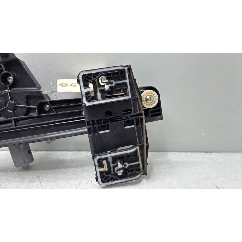 Leve vitre electrique arriere droit PEUGEOT 208 2 Photo n°8