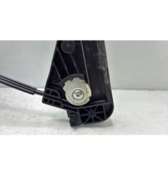 Leve vitre electrique avant droit PEUGEOT 208 2