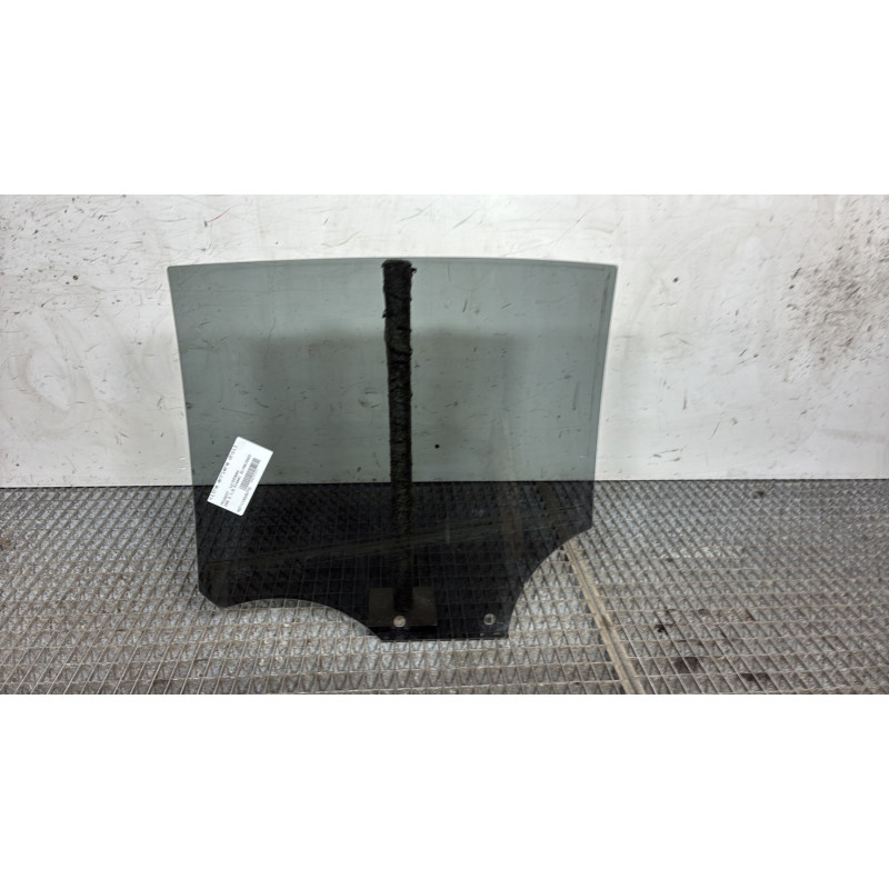 Vitre arriere droit PEUGEOT 208 2 Photo n°4