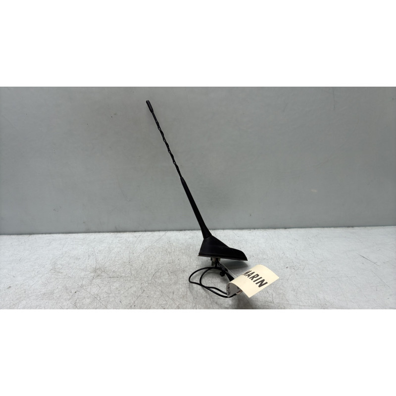 Antenne PEUGEOT 208 2 Photo n°1