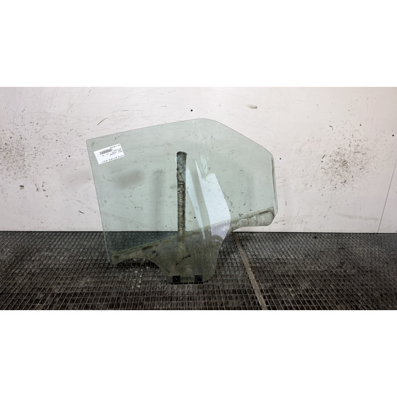 Vitre arriere droit DACIA LOGAN 1 Photo n°4