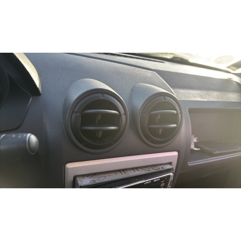 Vitre arriere droit DACIA LOGAN 1 Photo n°20