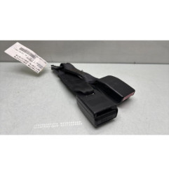 Attache ceinture arriere centrale DACIA SANDERO 1