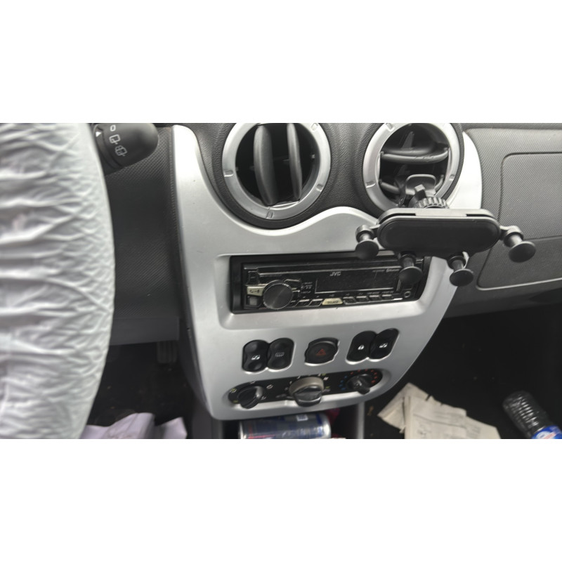 Attache ceinture arriere droit DACIA SANDERO 1 Photo n°19