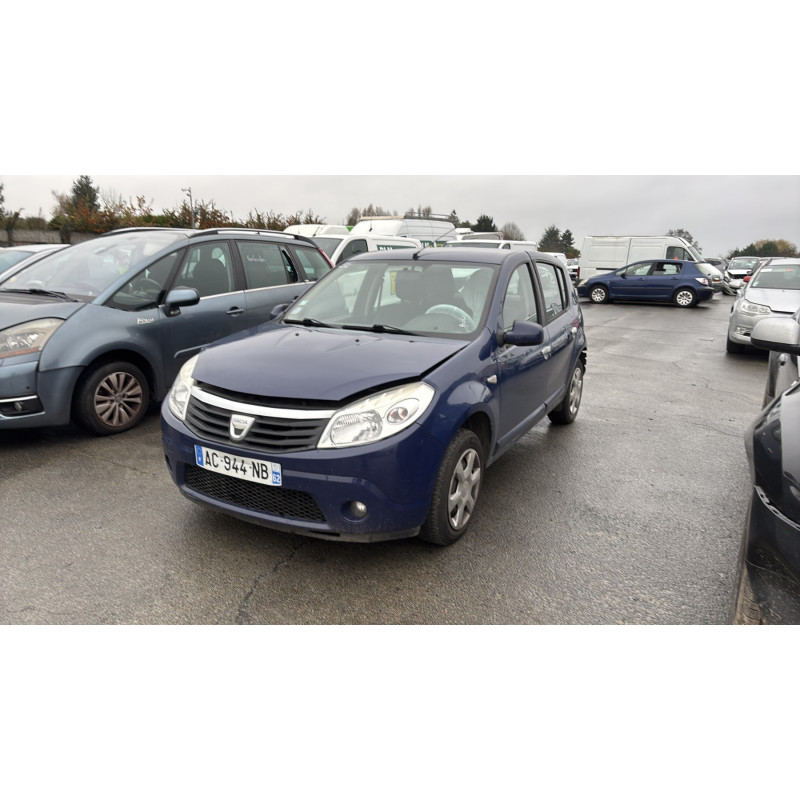 Attache ceinture arriere gauche DACIA SANDERO 1 Photo n°4