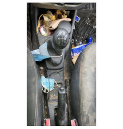 Vitre avant droit DACIA SANDERO 1