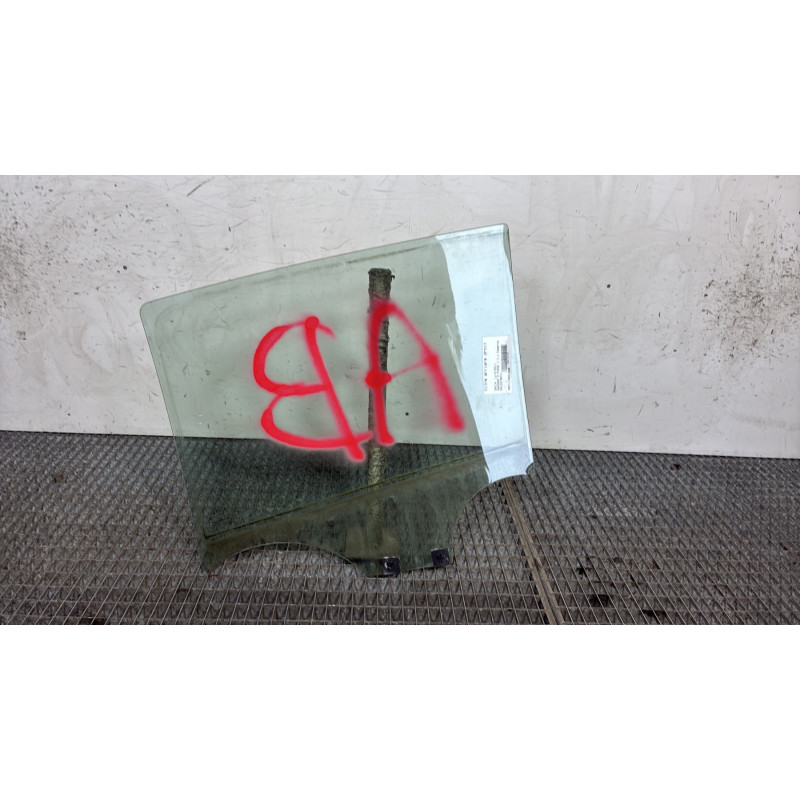 Vitre arriere droit DACIA SANDERO 2 Photo n°4