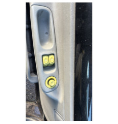 Poignee interieur avant droit RENAULT TWINGO 1
