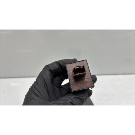 Interrupteur de leve vitre avant gauche SKODA OCTAVIA 2