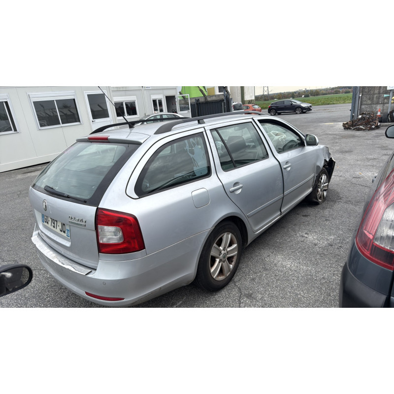 Bloc ABS (freins anti-blocage) SKODA OCTAVIA 2 Photo n°6
