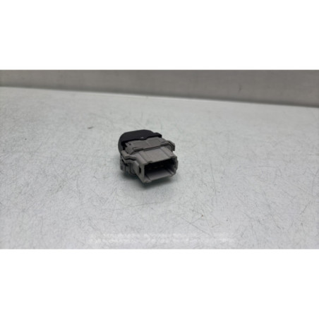 Interrupteur de leve vitre avant droit RENAULT VEL SATIS