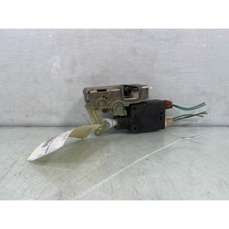 Serrure avant droit CITROEN AX