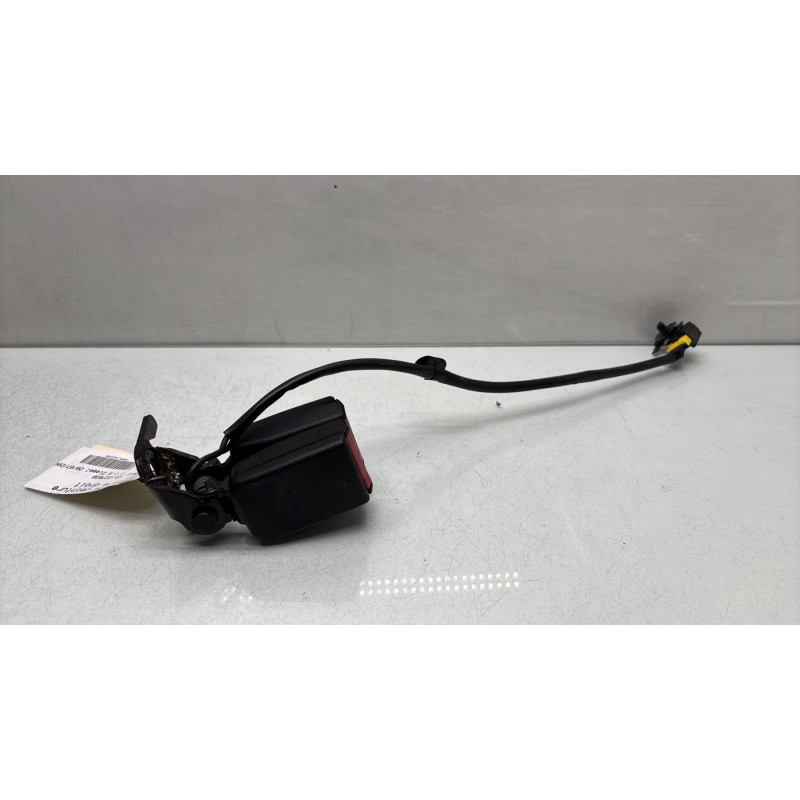 Attache ceinture arriere droit PEUGEOT 207 Photo n°2