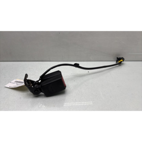 Attache ceinture arriere droit PEUGEOT 207