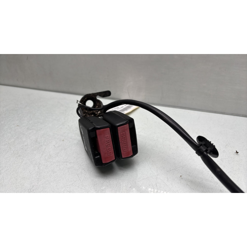 Attache ceinture arriere droit PEUGEOT 207 Photo n°3
