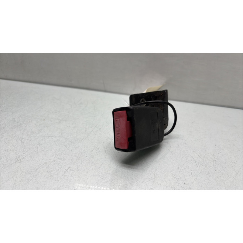 Attache ceinture arriere gauche PEUGEOT 207 Photo n°4