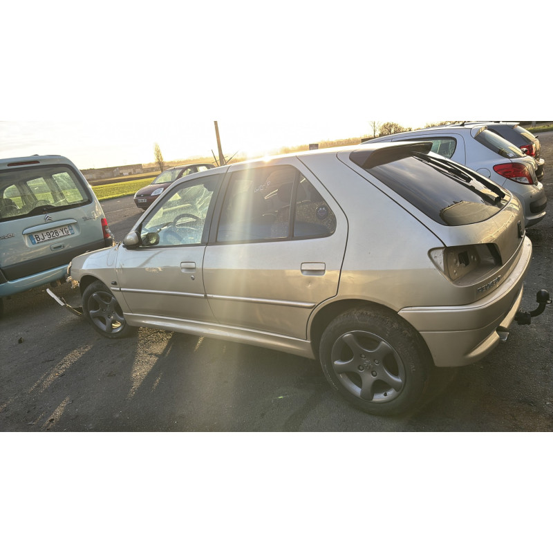 Custode arriere droit (porte) PEUGEOT 306 Photo n°10