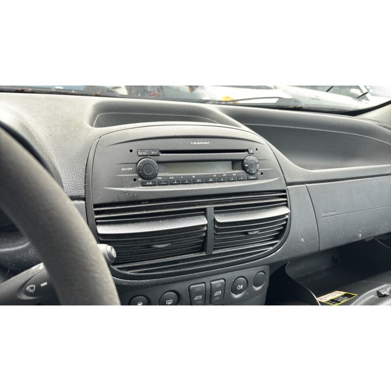 Fermeture de capot FIAT PUNTO 2 Photo n°19