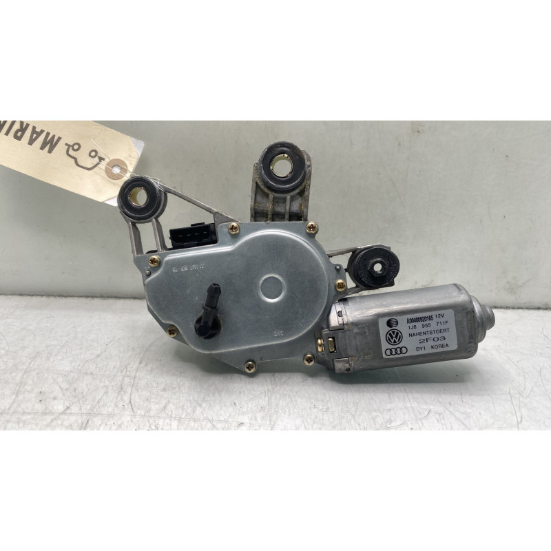 Moteur essuie glace arriere VOLKSWAGEN GOLF 4 Photo n°3