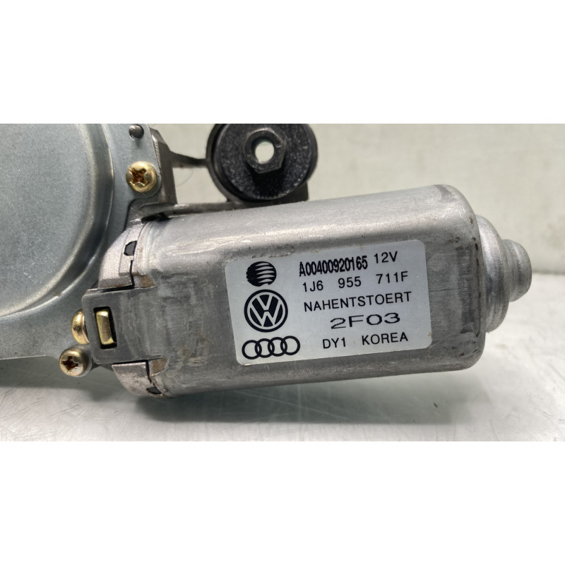 Moteur essuie glace arriere VOLKSWAGEN GOLF 4 Photo n°4