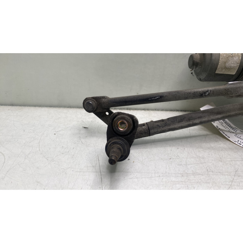 Moteur essuie glace avant VOLKSWAGEN GOLF 4 Photo n°4