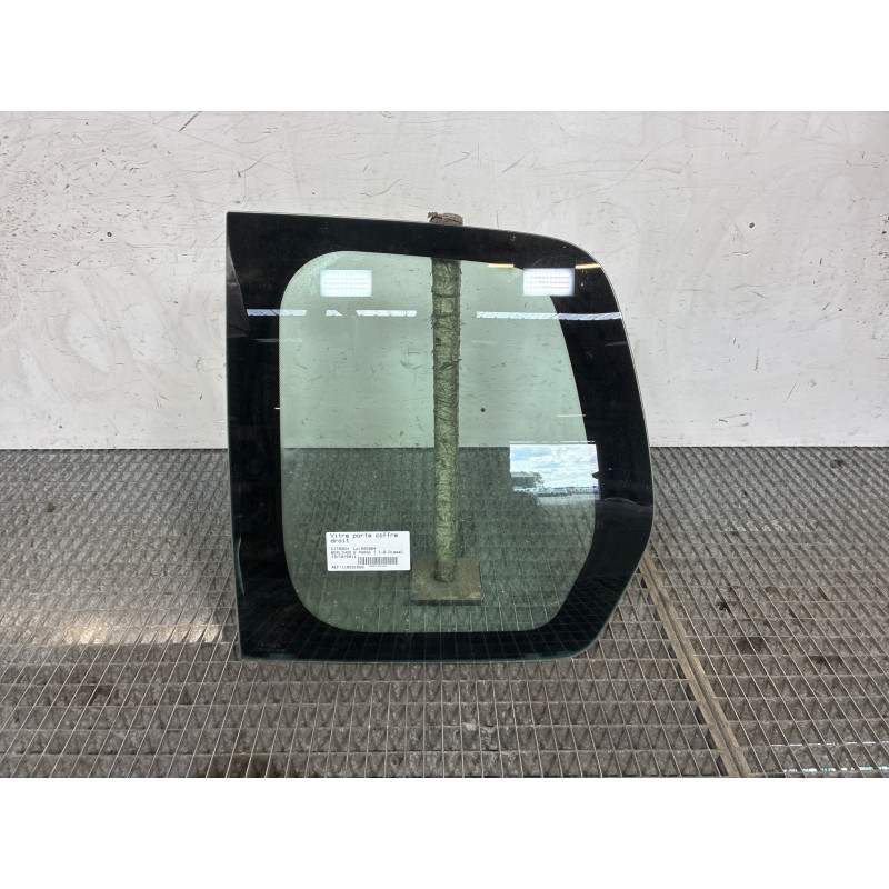 Vitre porte coffre droit CITROEN BERLINGO 2 Photo n°1