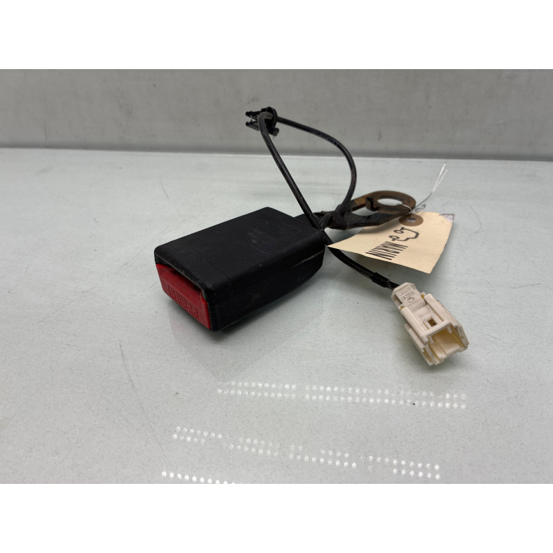 Attache ceinture avant gauche CITROEN BERLINGO 2 Photo n°2