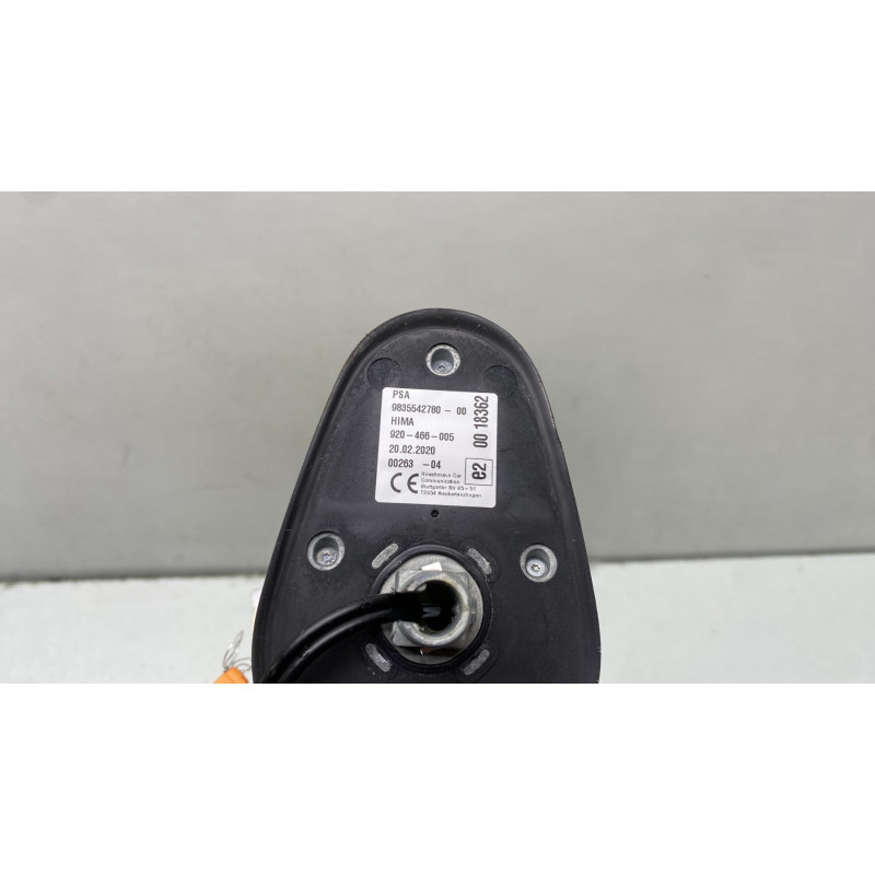 Antenne PEUGEOT 208 2 Photo n°4