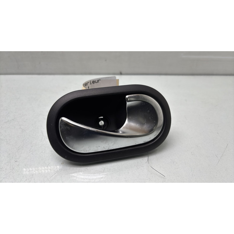 Poignee interieur arriere droit RENAULT TWINGO 3 Photo n°1