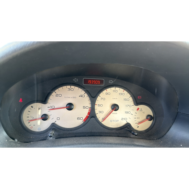 Poignee hayon PEUGEOT PARTNER 1 Photo n°20