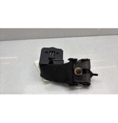 Attache ceinture arriere droit RENAULT CLIO 2
