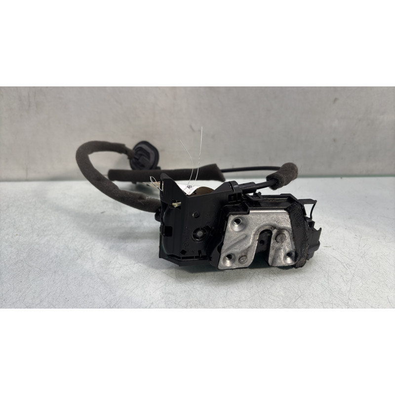 Serrure arriere gauche RENAULT CLIO 4 Photo n°1