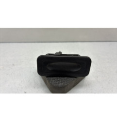Bouton de coffre RENAULT SCENIC 3 Photo n°1