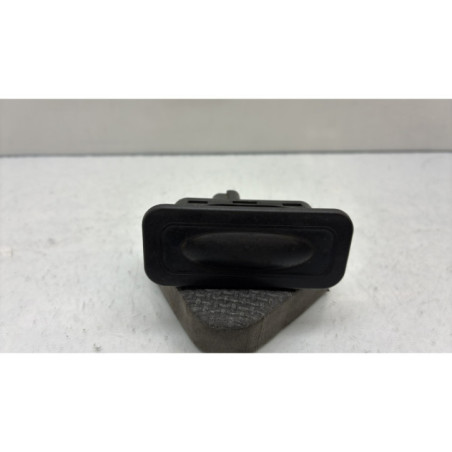 Bouton de coffre RENAULT SCENIC 3 Photo n°1