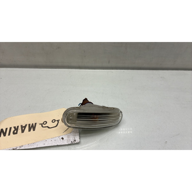 Repetiteur clignotant avant gauche (Feux) PEUGEOT BIPPER Photo n°2